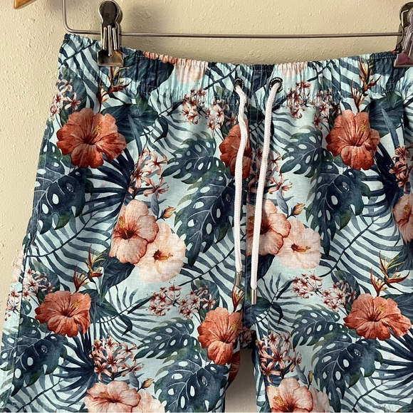 Franks Maui Sky Swim Trunks Size Large - Picture 9 of 12